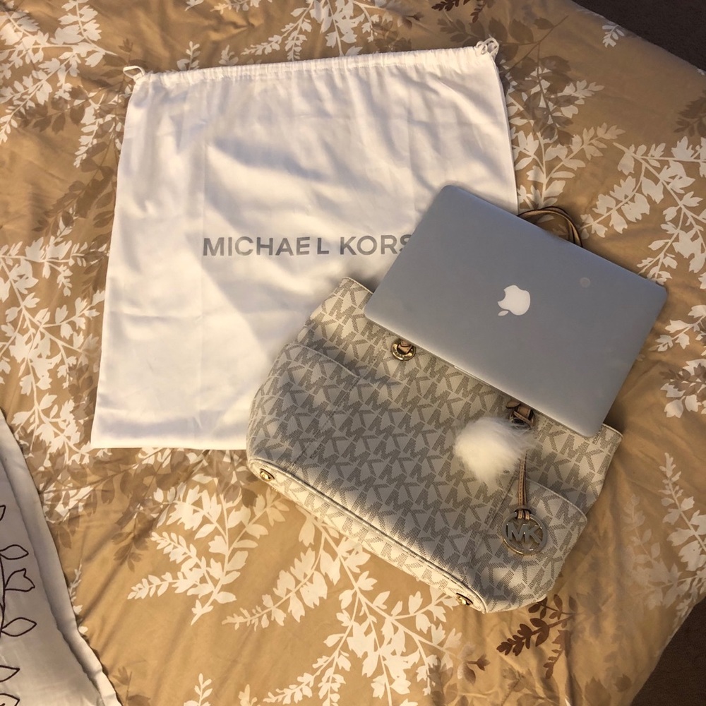 Michael Kors Shoulder Bag
